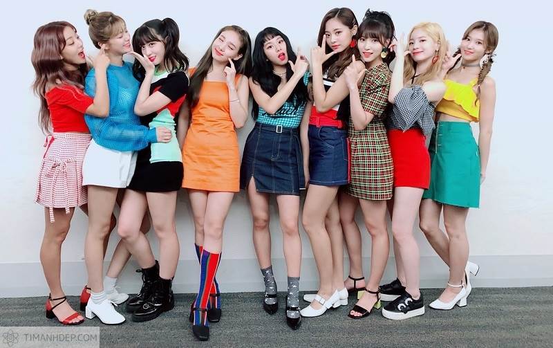 Hình ảnh nhóm nhạc Twice nổi tiếng Hàn Quốc