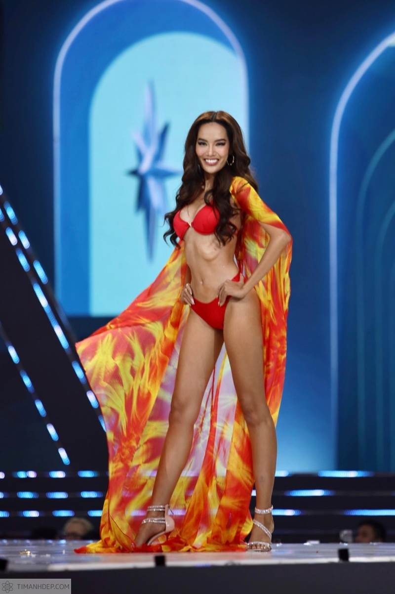 Hình ảnh thí sinh Hoa hậu Hoàn vũ Việt Nam 2022 mặc bikini bốc lửa