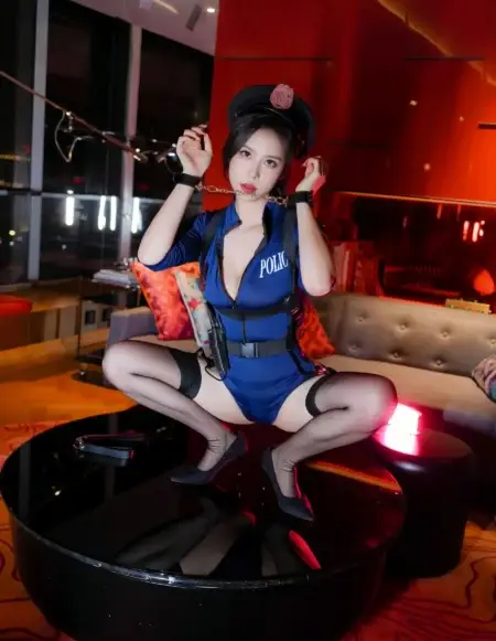 Ảnh sex N&oacute;ng hơn cả m&ugrave;a h&egrave; &ndash; Gợi cảm từng centimet!