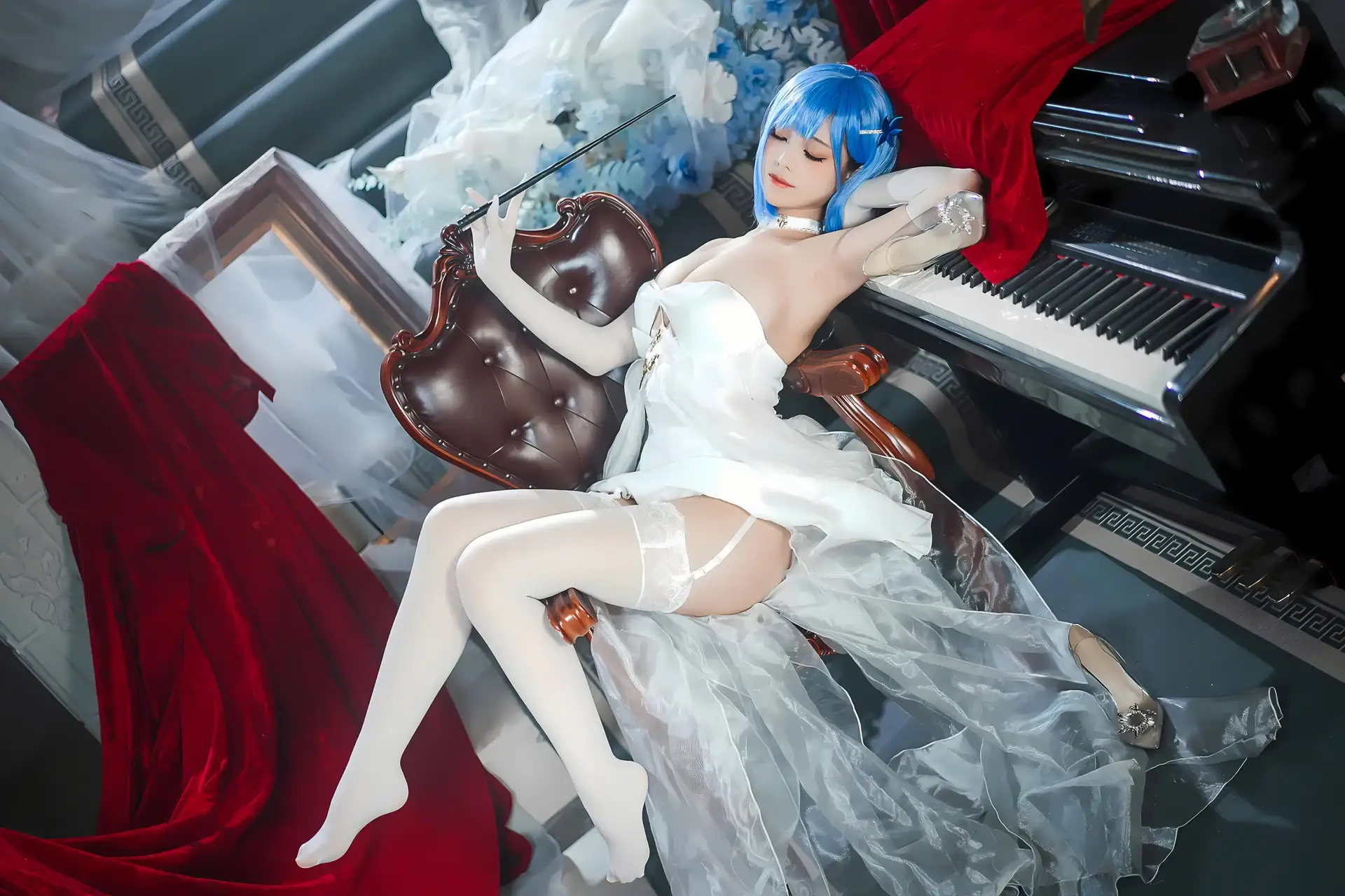 Ảnh sex cosplay Azur Lane Chapayev White Cavalry