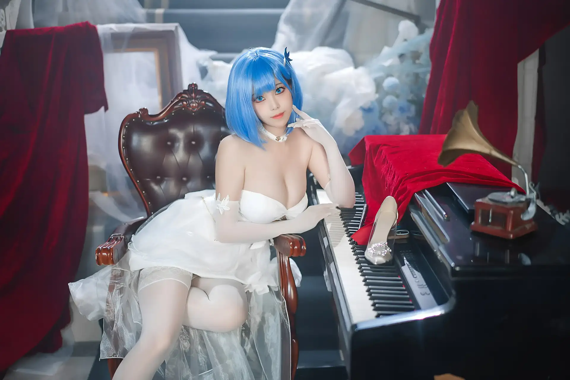 Ảnh sex cosplay Azur Lane Chapayev White Cavalry