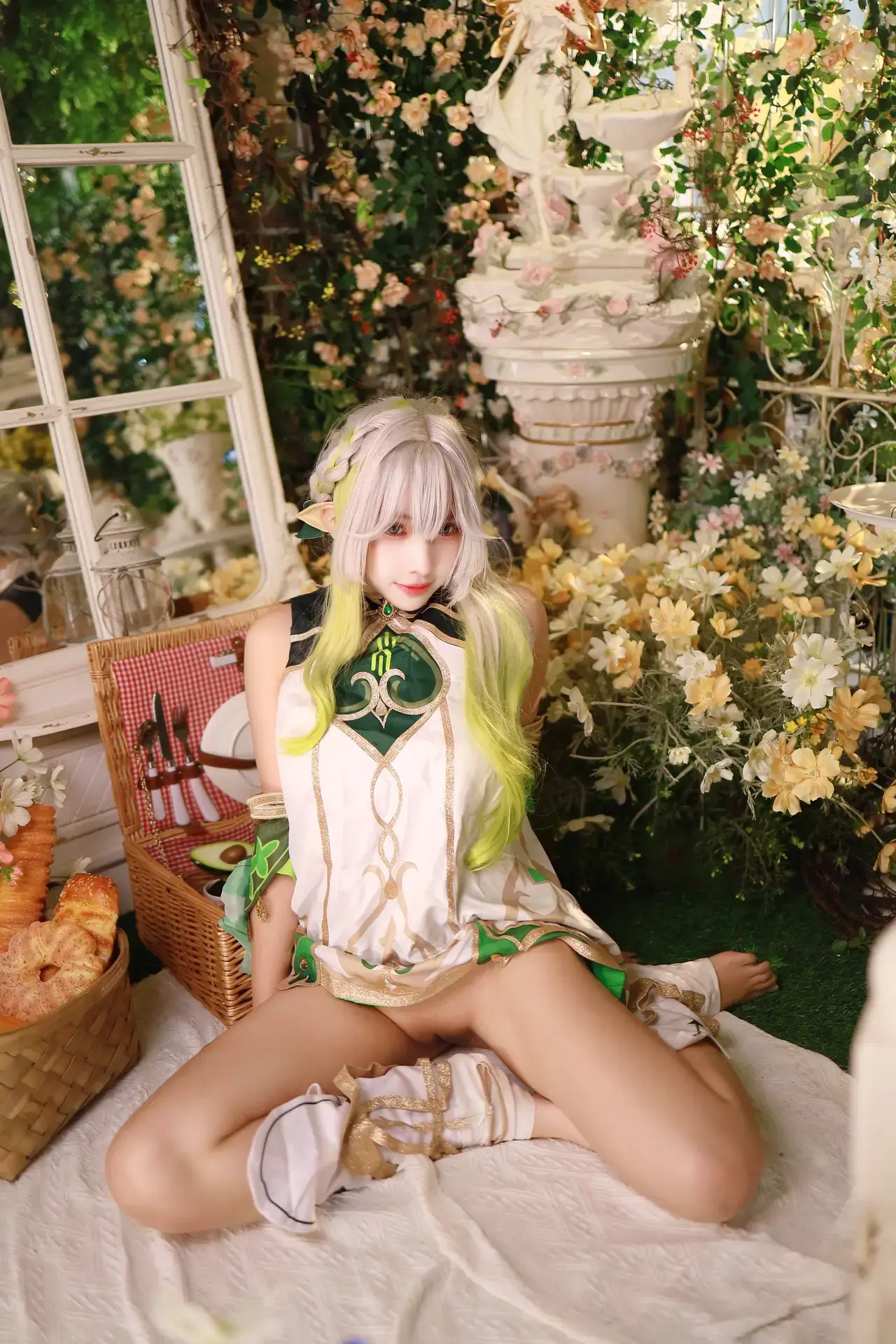 Ảnh sex cosplay Momo Genshin Impact Naxida