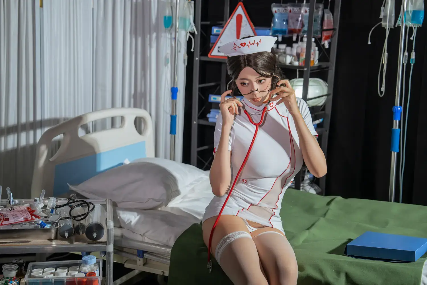 Ảnh Sex Cosplay Heart beating Nurse