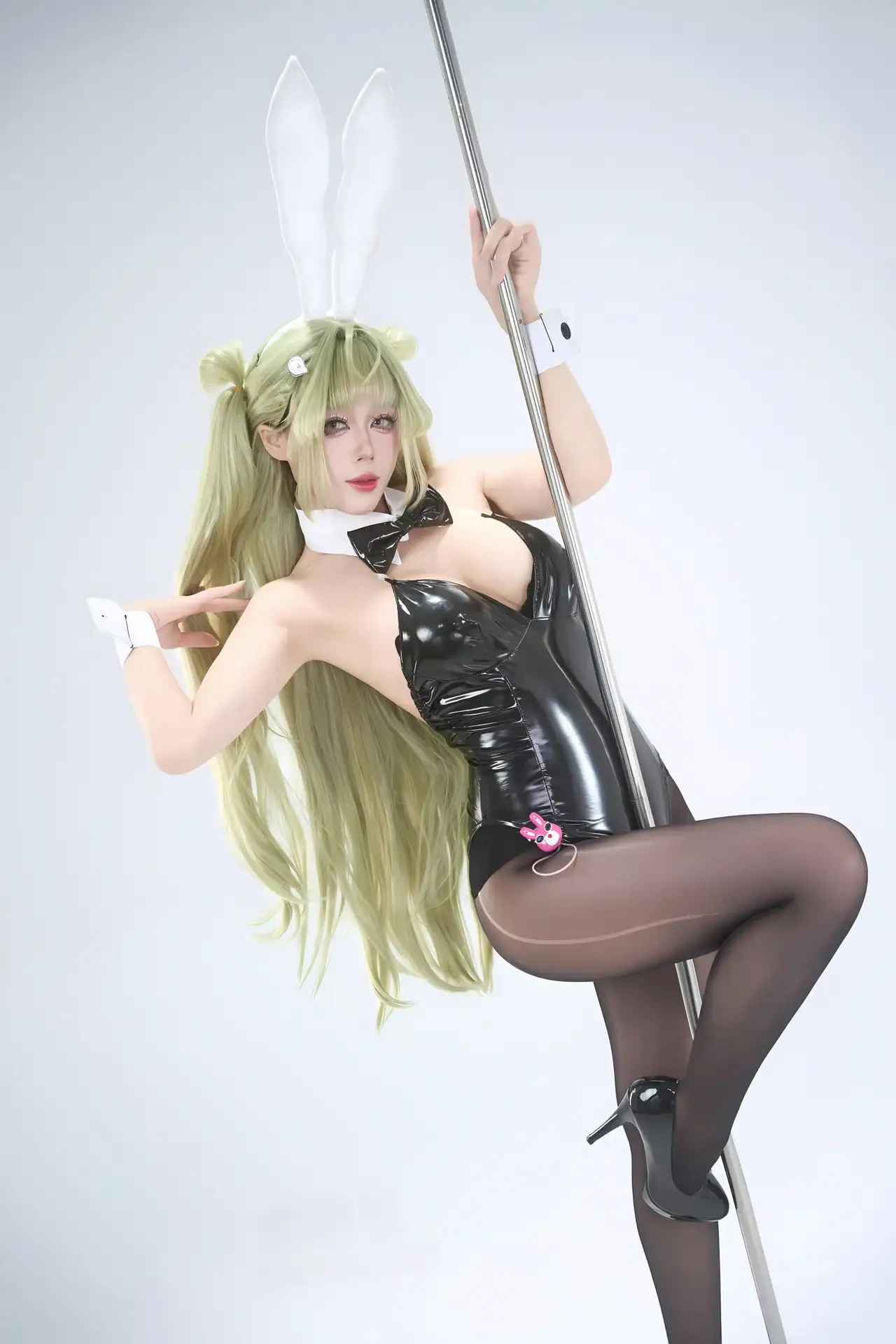 Ảnh sex cosplay Goddess of Victory Soda