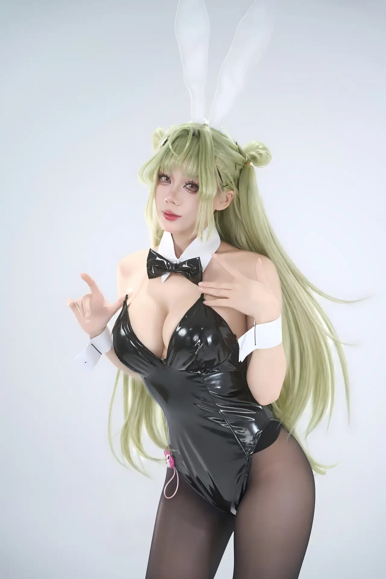 Ảnh sex cosplay Goddess of Victory Soda