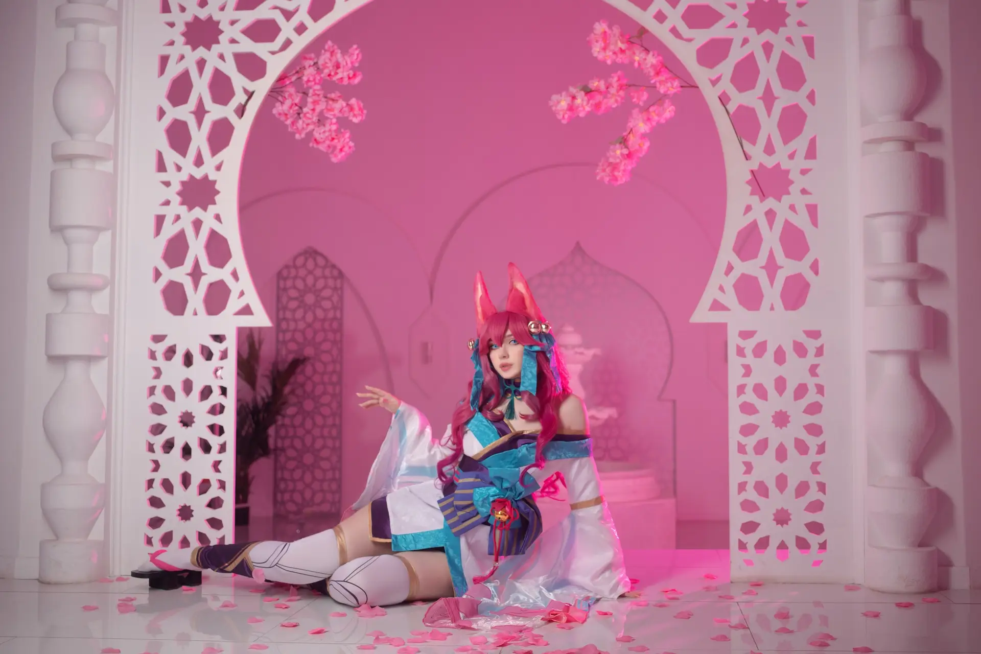 Ảnh sex cosplay Ulichan: Ahri Spirit Blossom