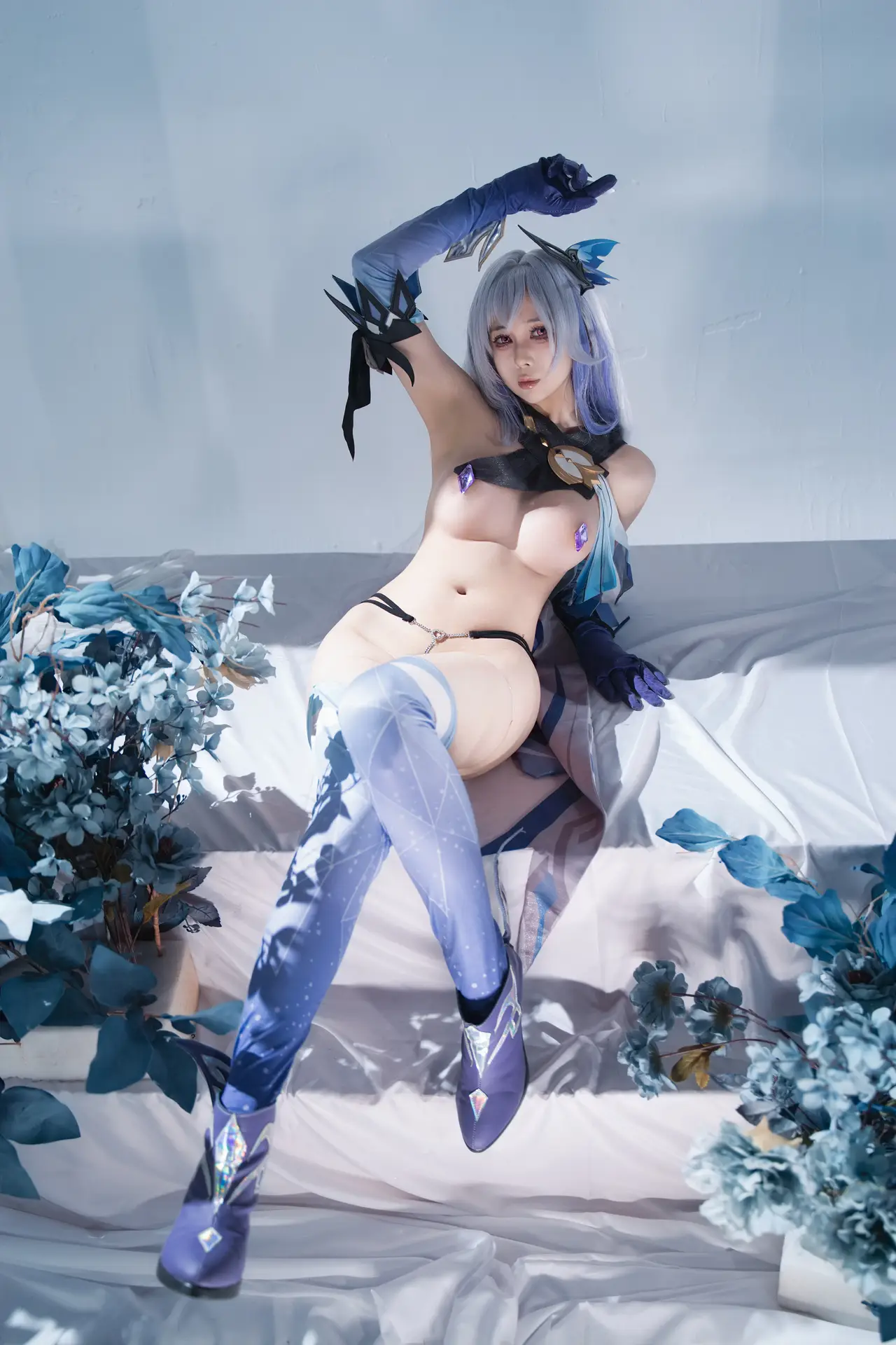 Ảnh Sex Uesugi Eriaki Cosplay Genshin Impact: Skirk