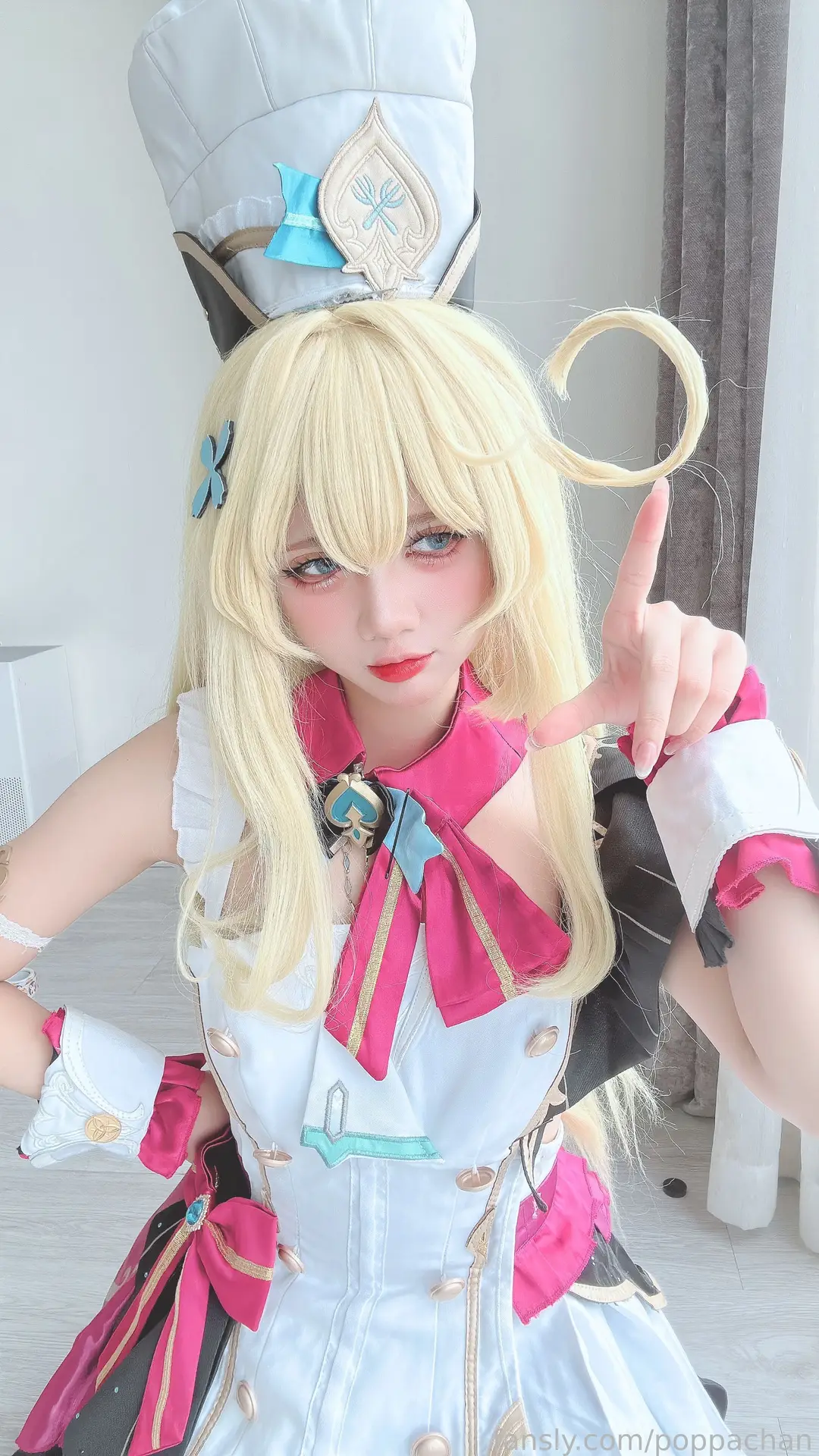 Ảnh Sex PoppaChan Cosplay Escoffier