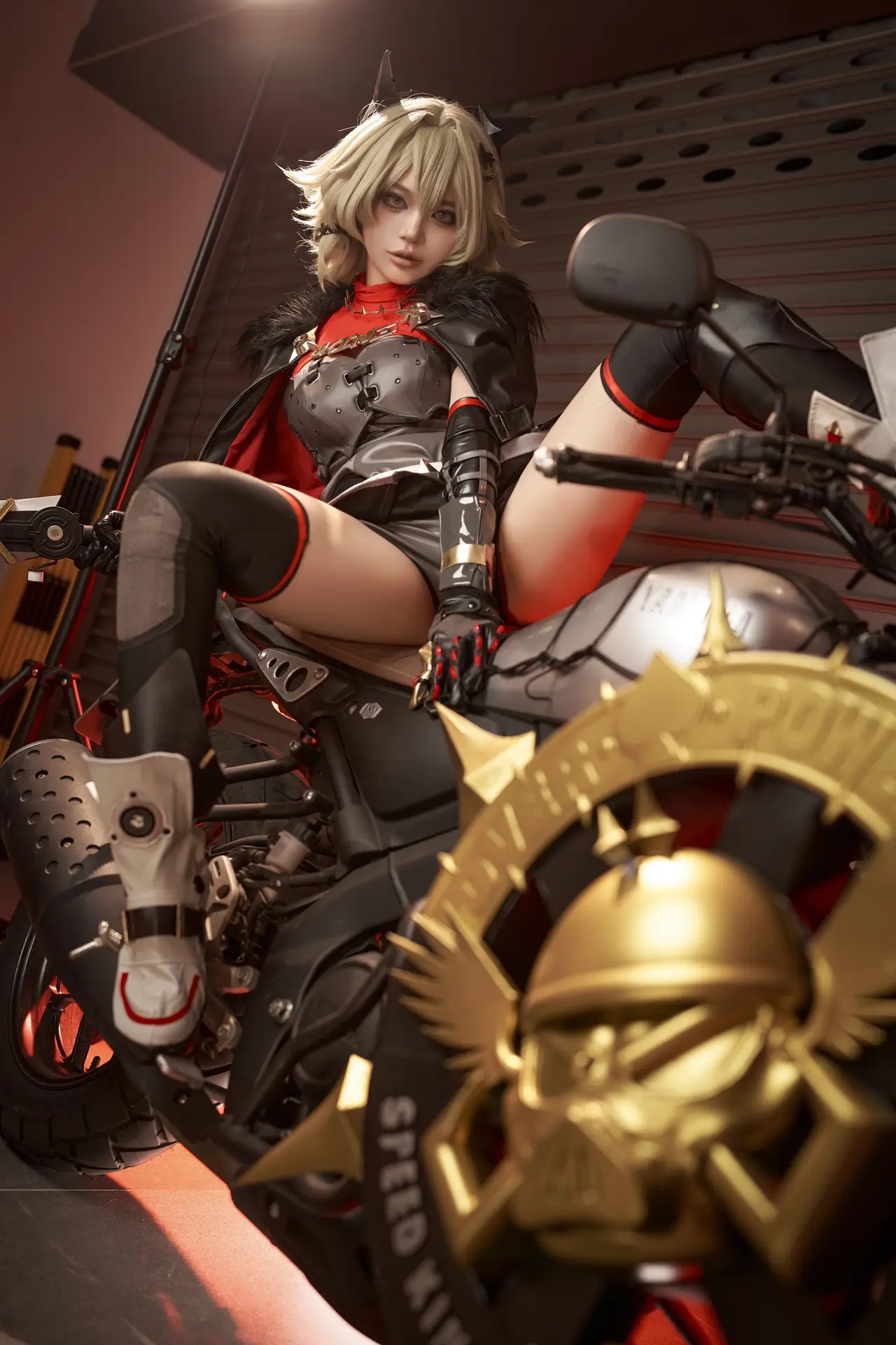 Ảnh Sex Cosplay ZinieQ: Caesar King