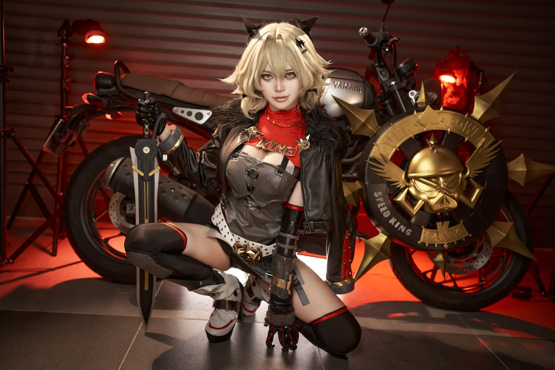 Ảnh Sex Cosplay ZinieQ: Caesar King