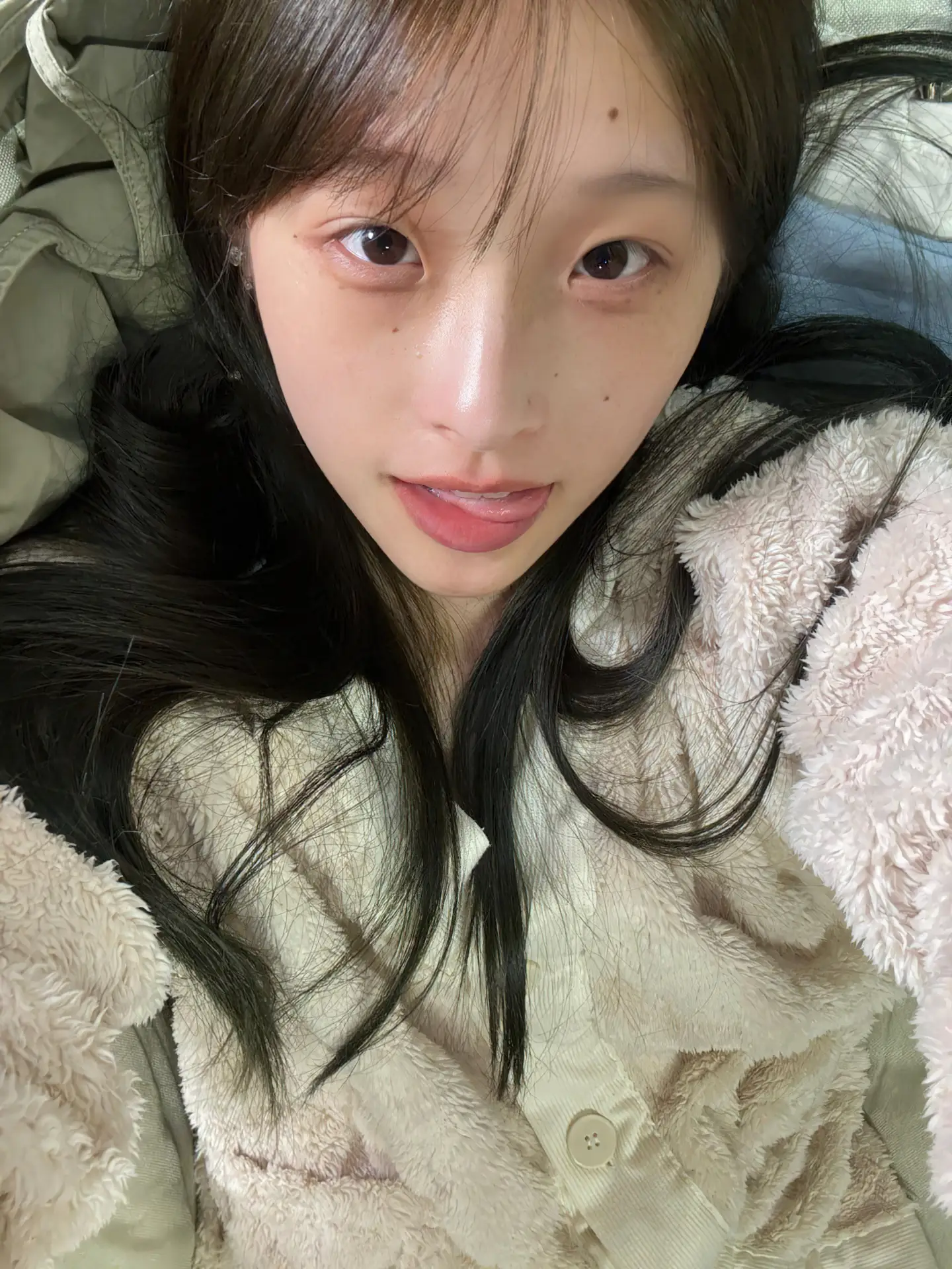 Ảnh Sex Innocent and obedient schoolgirl