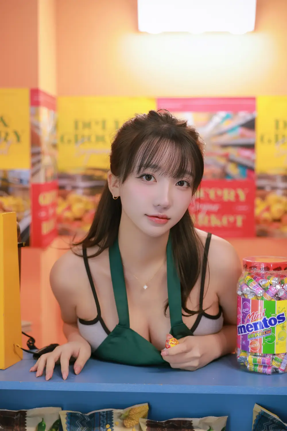 Ảnh sex Son Ye-Eun: Night Shift