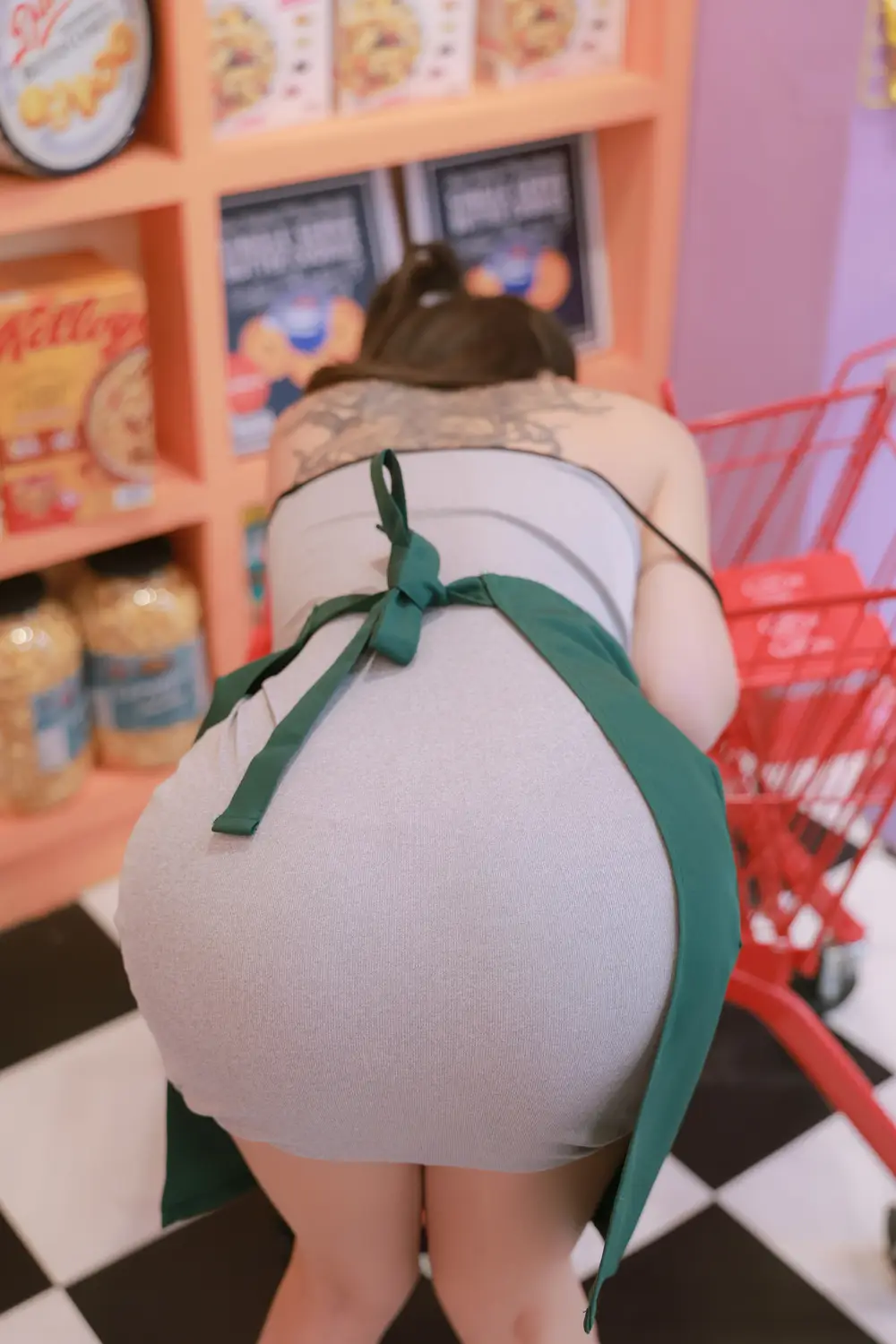 Ảnh sex Son Ye-Eun: Night Shift