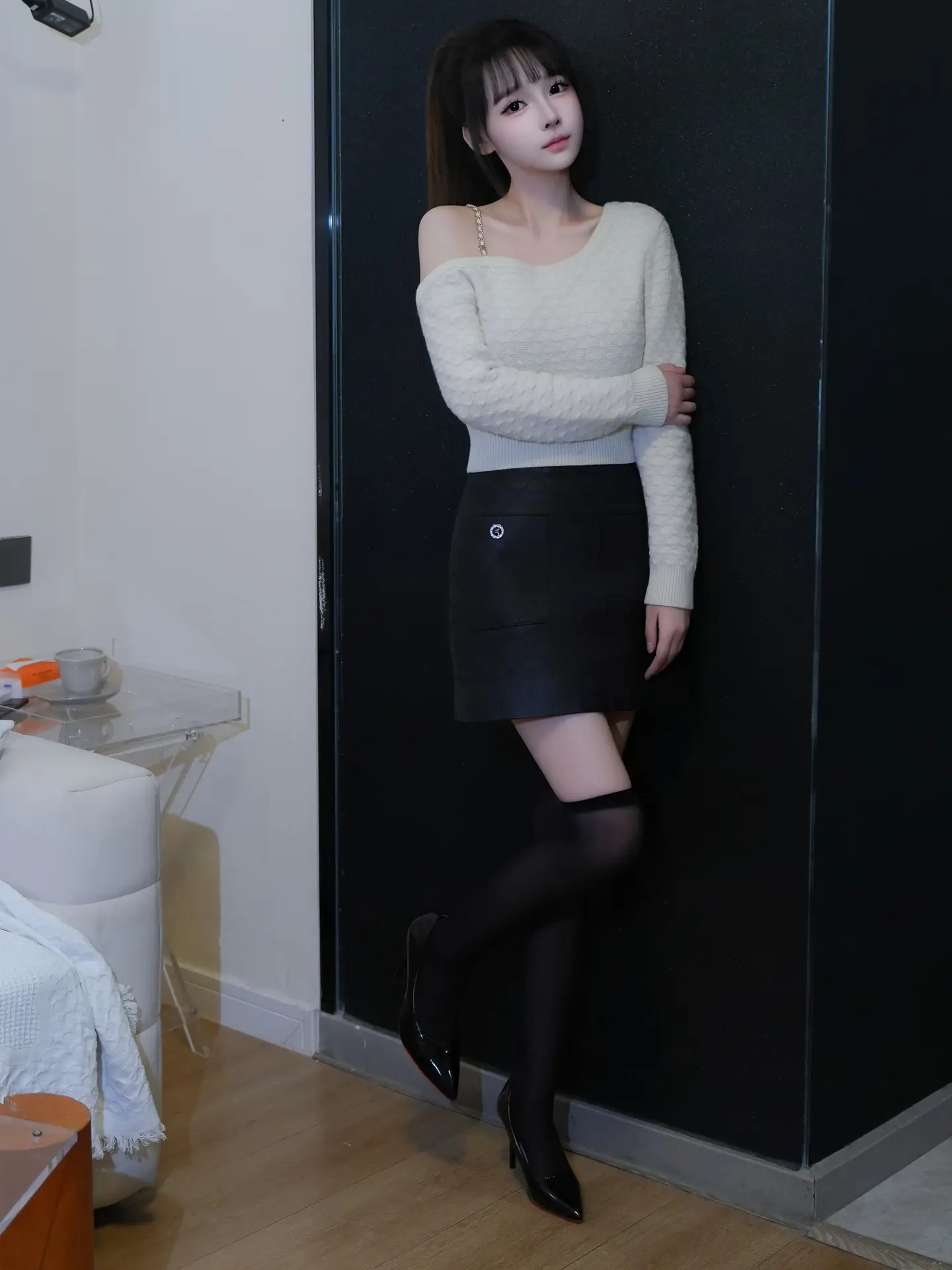 Ảnh Sex R18 Xiuren Shen Mier: Black and White Life