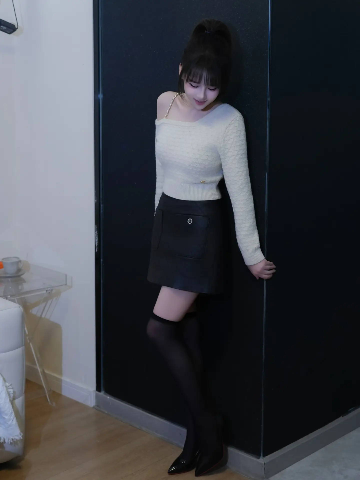 Ảnh Sex R18 Xiuren Shen Mier: Black and White Life