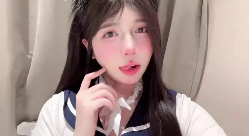 Ảnh sex Youyoujiang: Cute and curvy girl