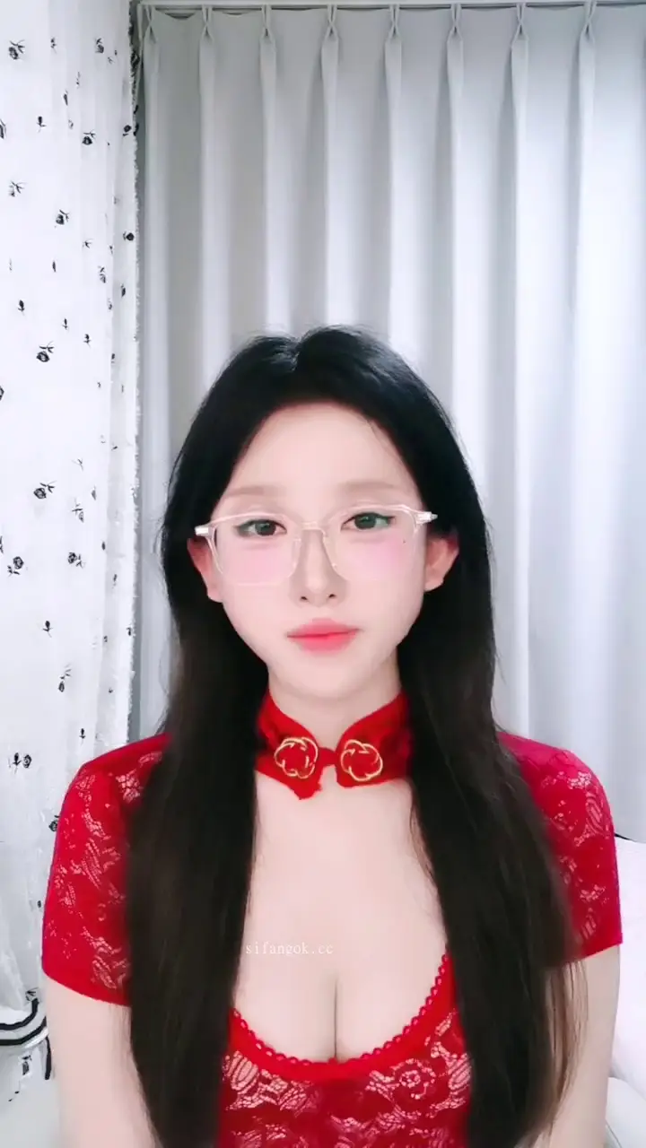 Ảnh Sex hoa kh&ocirc;i của trường đ&atilde; trở lại