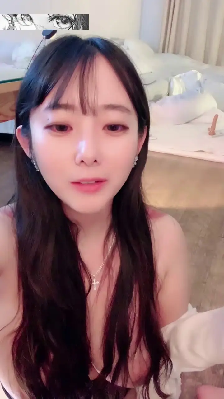 Ảnh Sex Little Fox: A sweet and coquettish voice actress