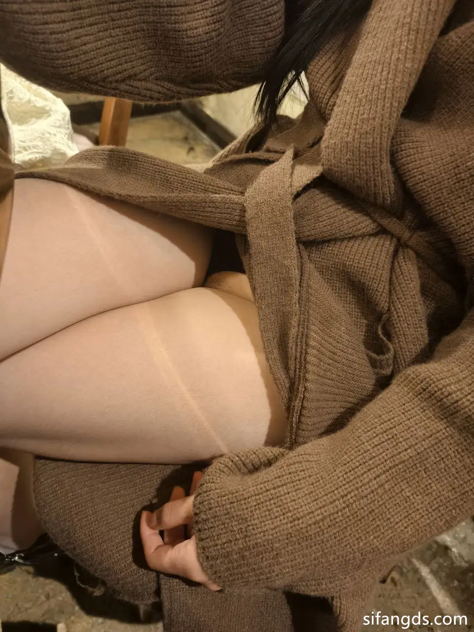 Ảnh sex em g&aacute;i trung th&iacute;ch khoe h&agrave;ng nơi c&ocirc;ng cộng