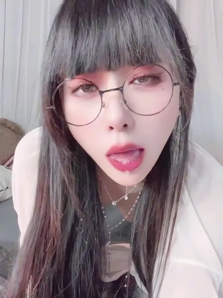 Ảnh Sex &ldquo;Half-Sugar&rdquo; &mdash; The Perfect Streamer: Full-Scale Exclusive